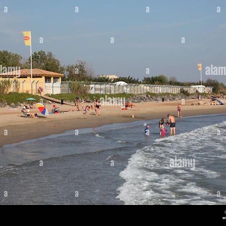 Camping Carabasse Vias Plage. Esterno foto