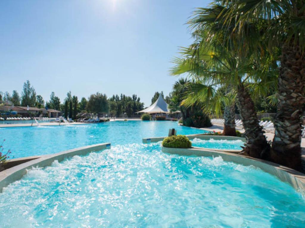 Camping Carabasse Vias Plage. Esterno foto
