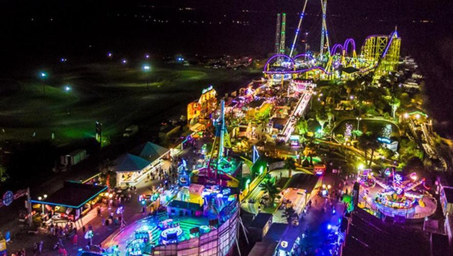 Camping Carabasse Vias Plage. Esterno foto