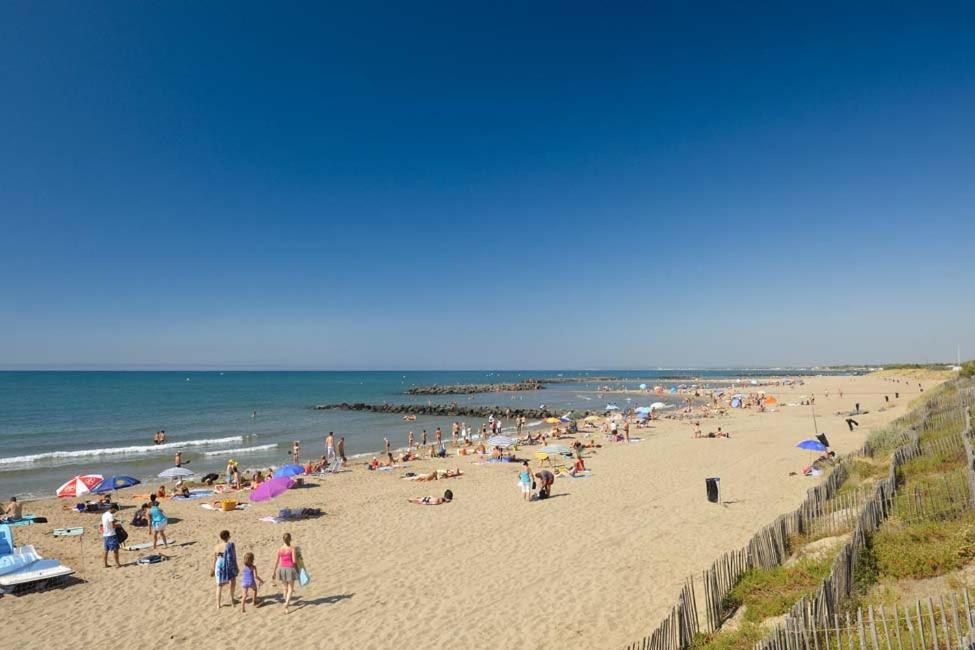 Camping Carabasse Vias Plage. Esterno foto