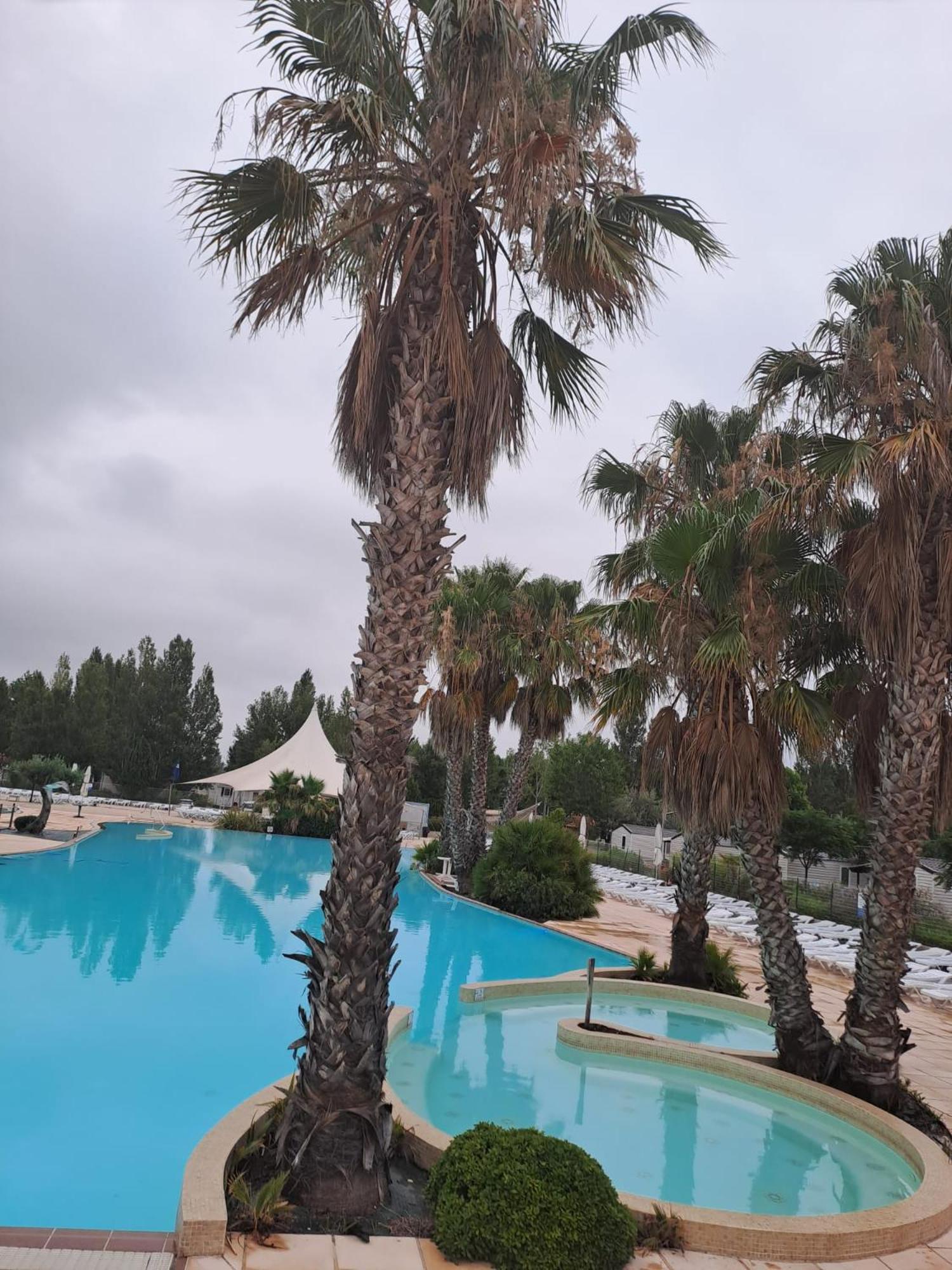 Camping Carabasse Vias Plage. Esterno foto